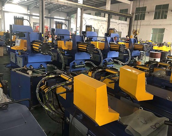 数控液压星空(中国)的工作原理